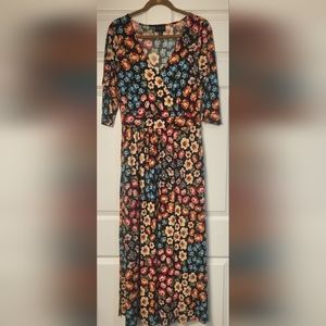 Women's Curations Size Medium Petite Maxi Dress NWOT